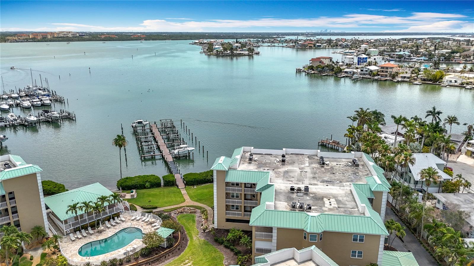 MADEIRA COVE CONDO - Residential