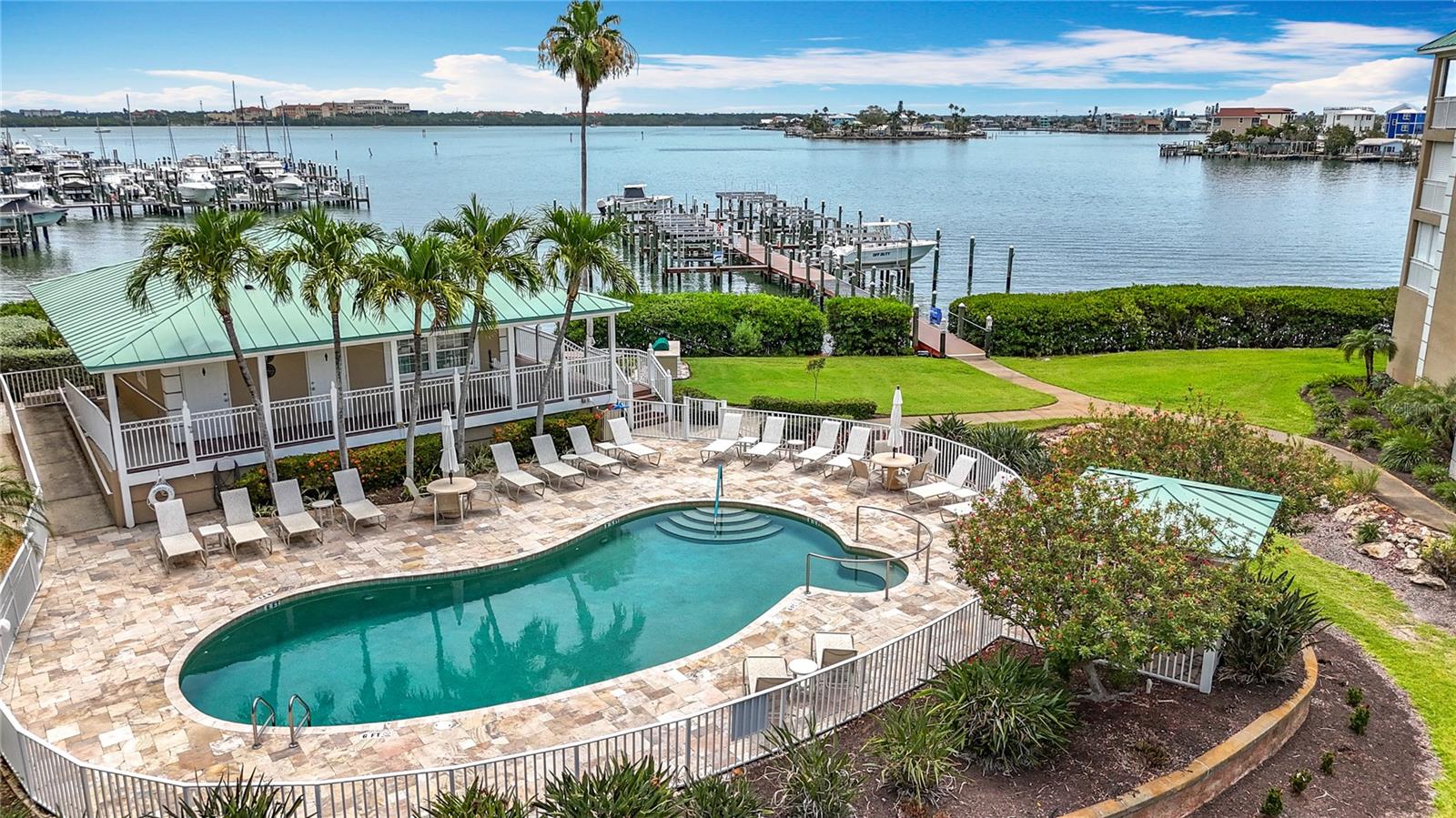 MADEIRA COVE CONDO - Residential