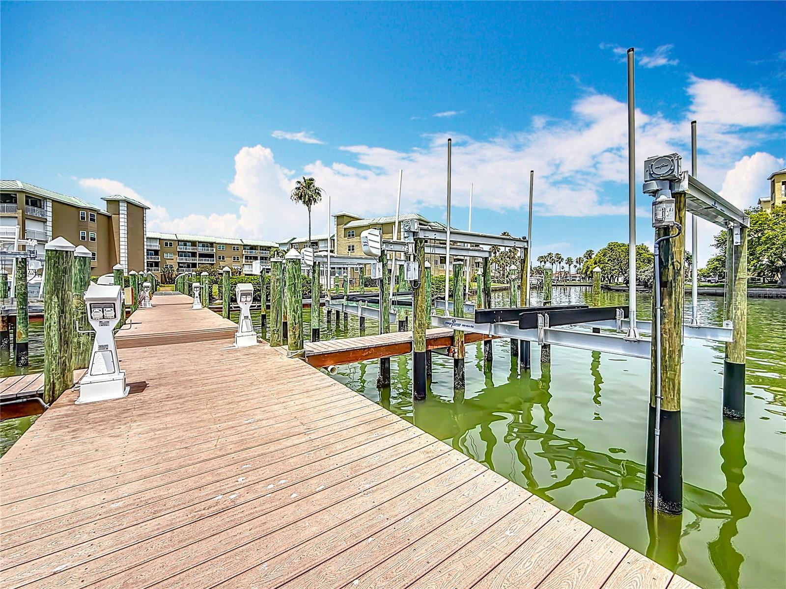 MADEIRA COVE CONDO - Residential