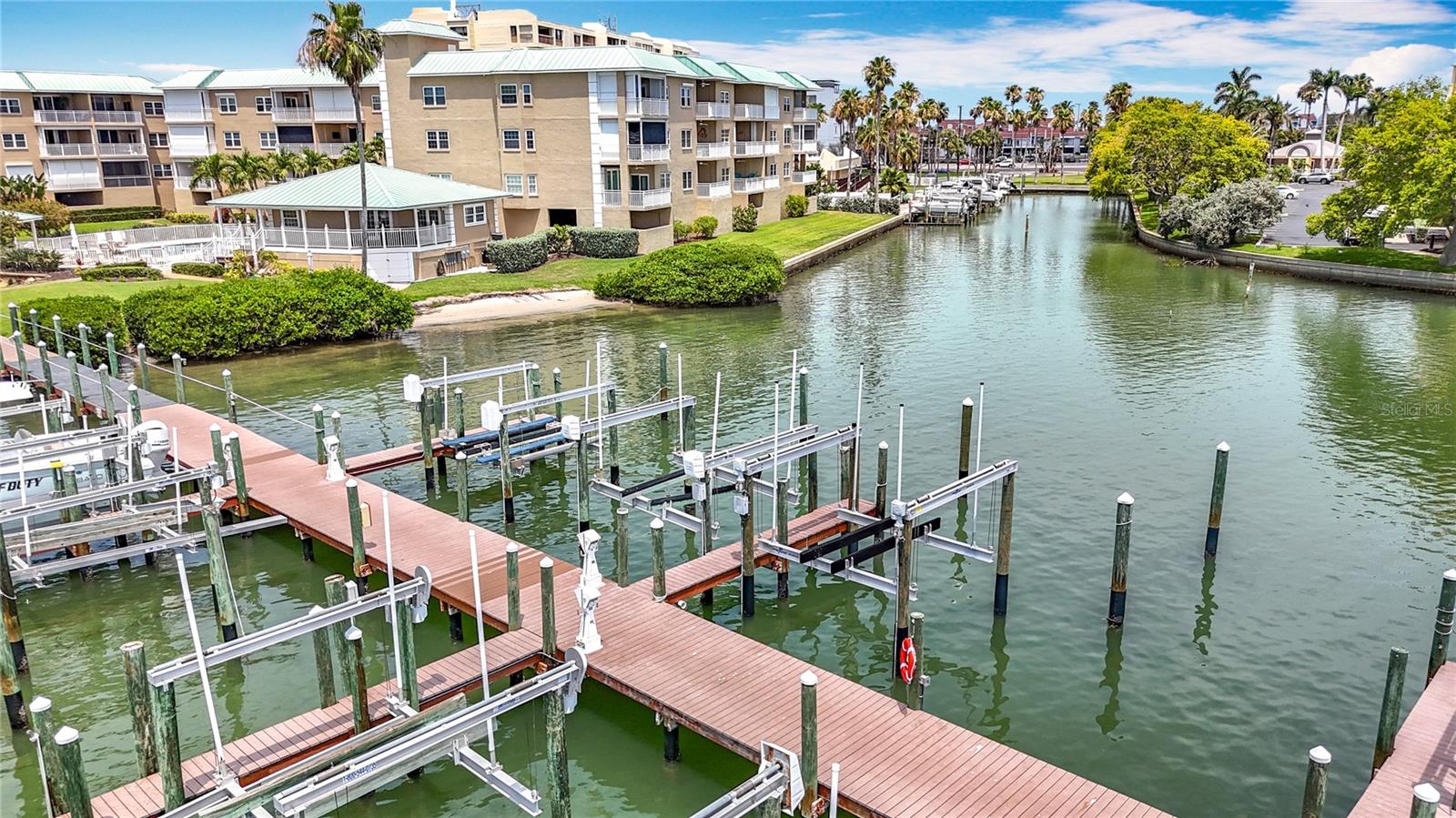 MADEIRA COVE CONDO - Residential