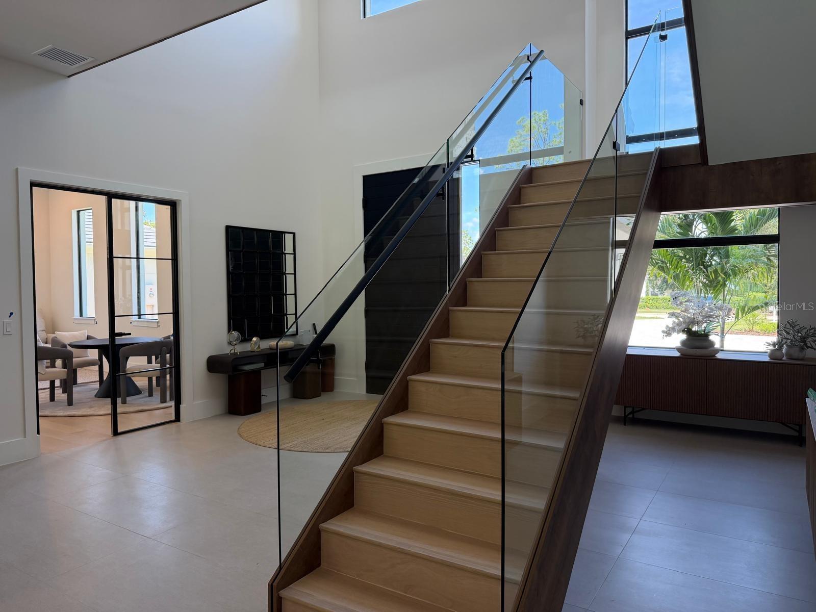 15544 PENDIO DRIVE