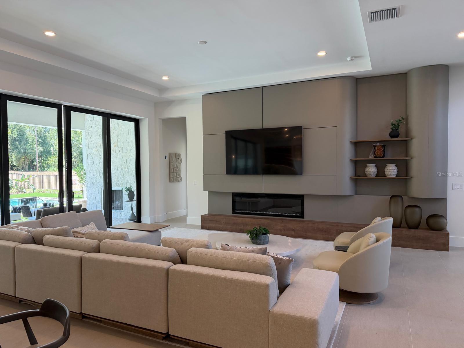 15544 PENDIO DRIVE