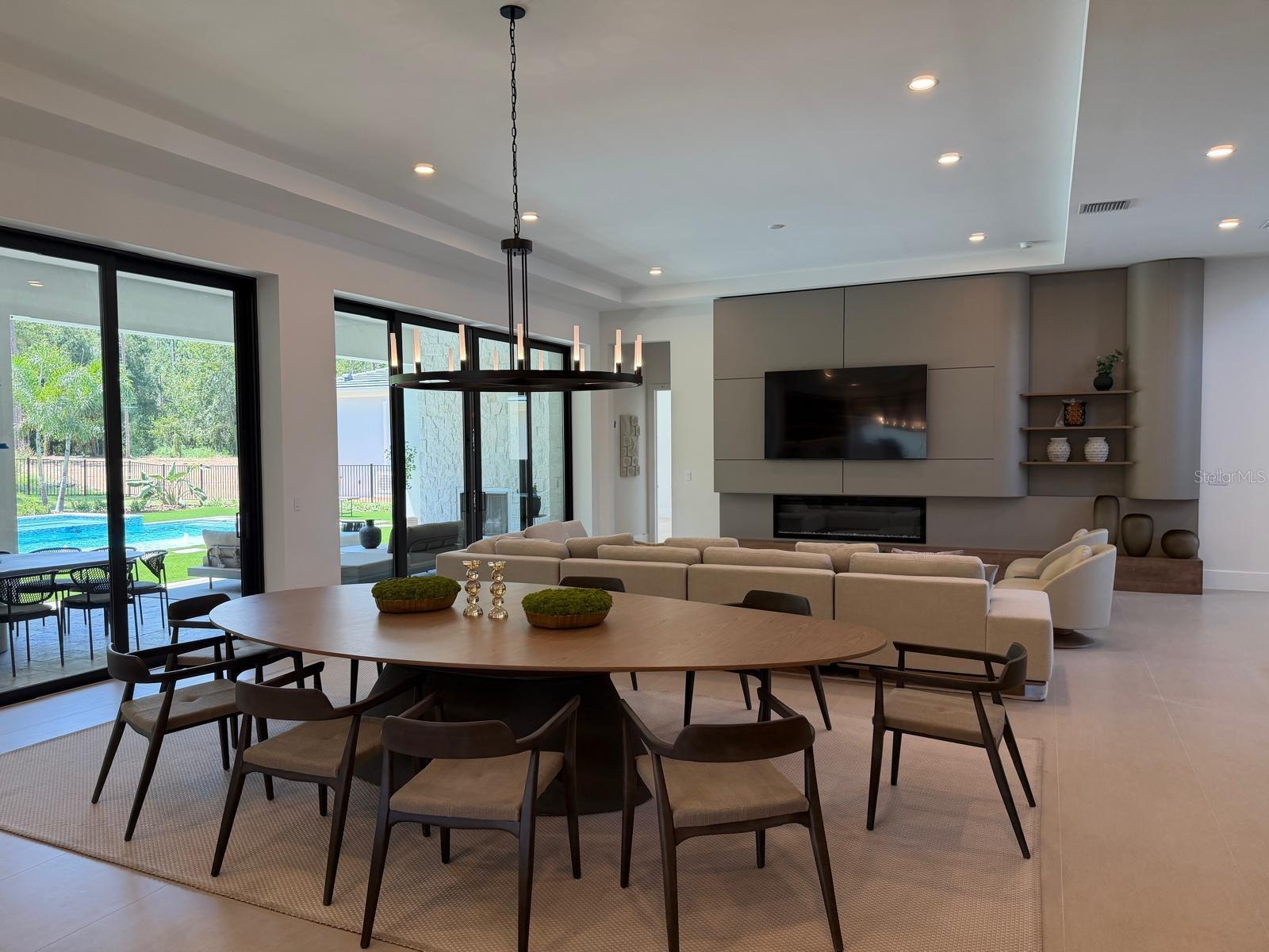 15544 PENDIO DRIVE