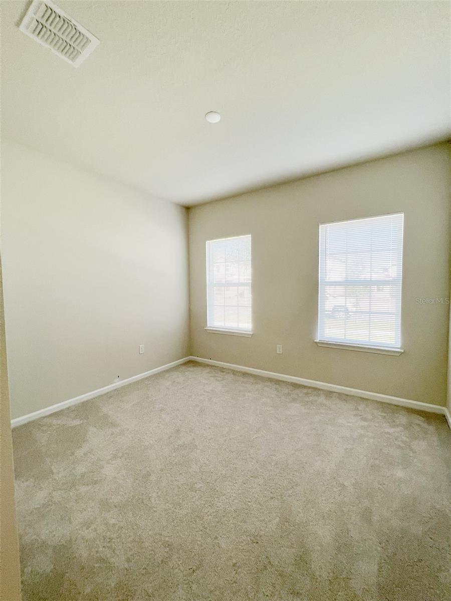 SIENA RESERVE PH 2C PB 30 PGS 160-163 LOT 240 - Residential Lease