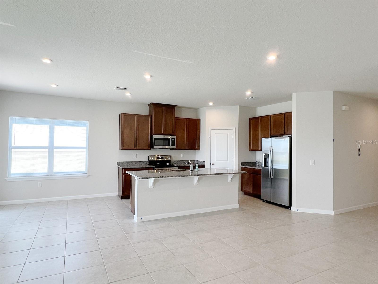 SIENA RESERVE PH 2C PB 30 PGS 160-163 LOT 240 - Residential Lease