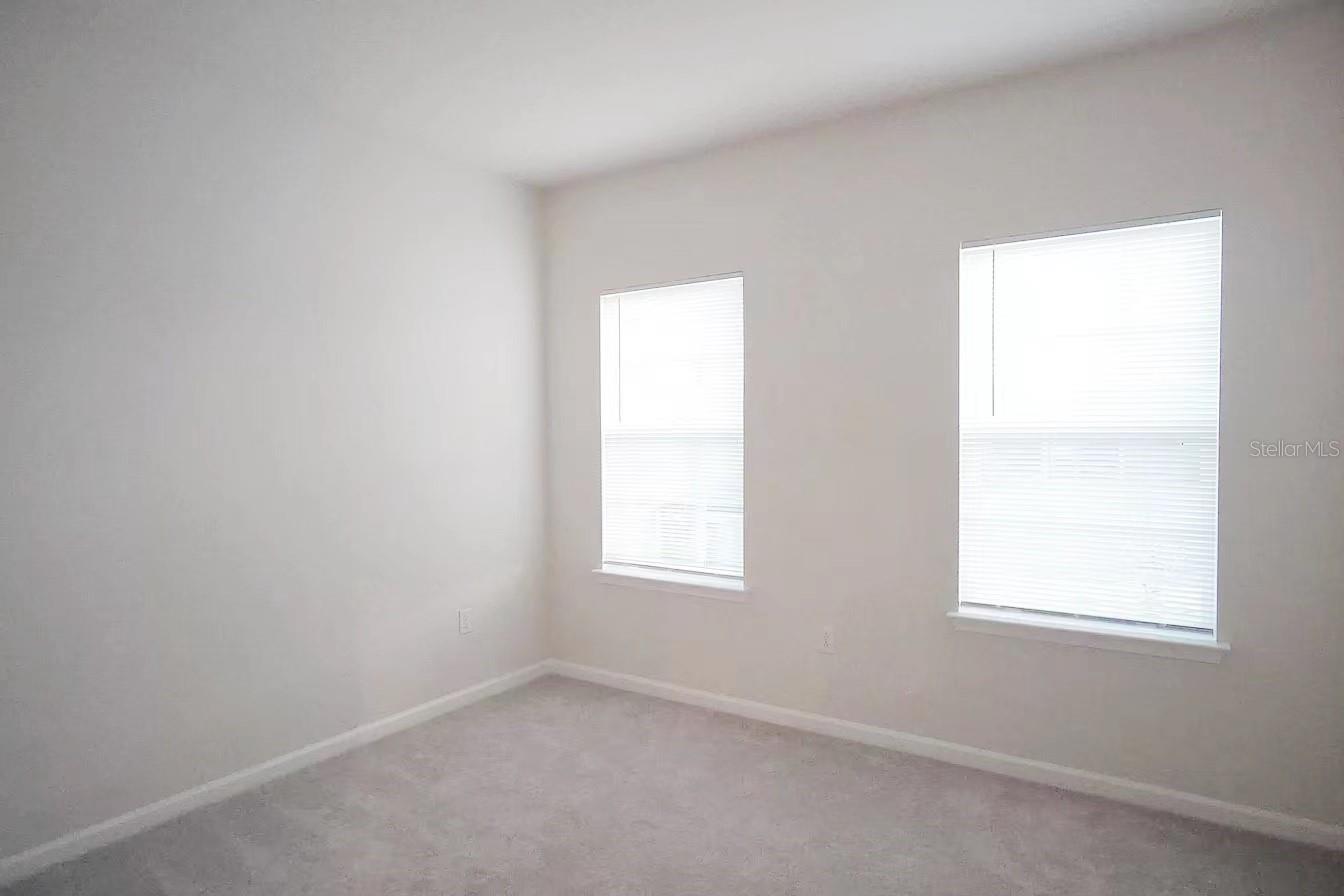 SIENA RESERVE PH 2C PB 30 PGS 160-163 LOT 240 - Residential Lease