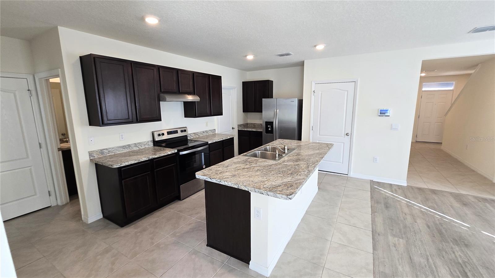 LAKE CHARLES RESIDENCE PH 2 - Residential Lease