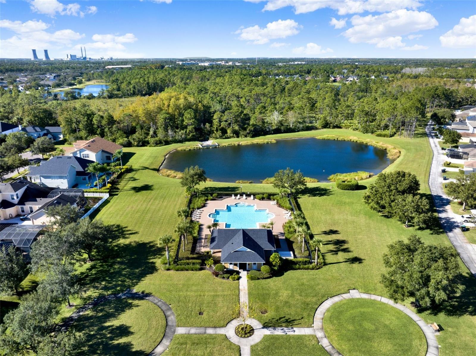 AVALON PARK VILLAGE 05 51 58 - Residential