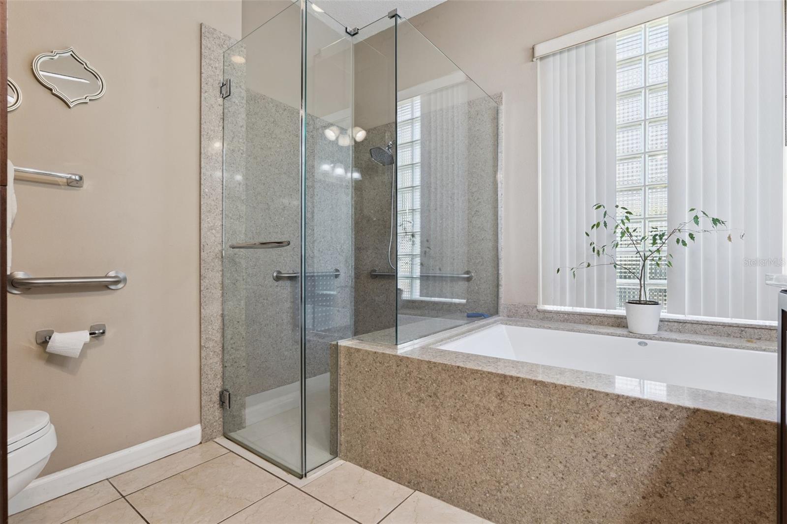 MOUNT DORA COUNTRY CLUB MOUNT DORA UNIT 02 - Residential