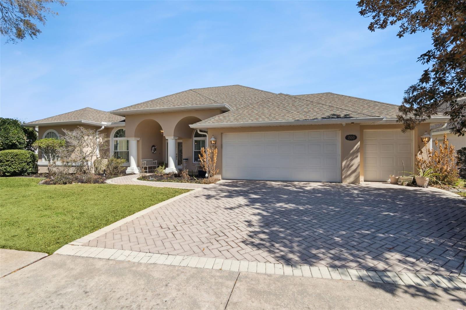 MOUNT DORA COUNTRY CLUB MOUNT DORA UNIT 02 - Residential