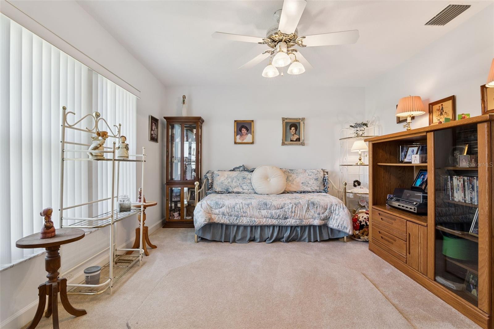 MOUNT DORA COUNTRY CLUB MOUNT DORA UNIT 02 - Residential