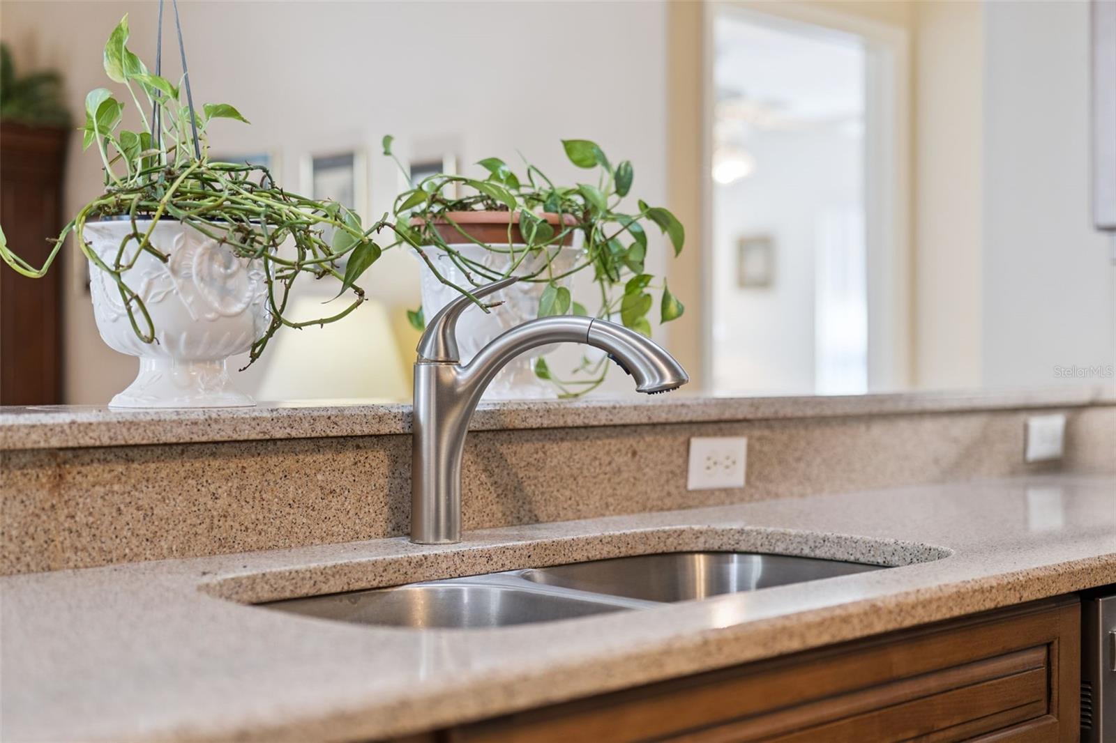 MOUNT DORA COUNTRY CLUB MOUNT DORA UNIT 02 - Residential