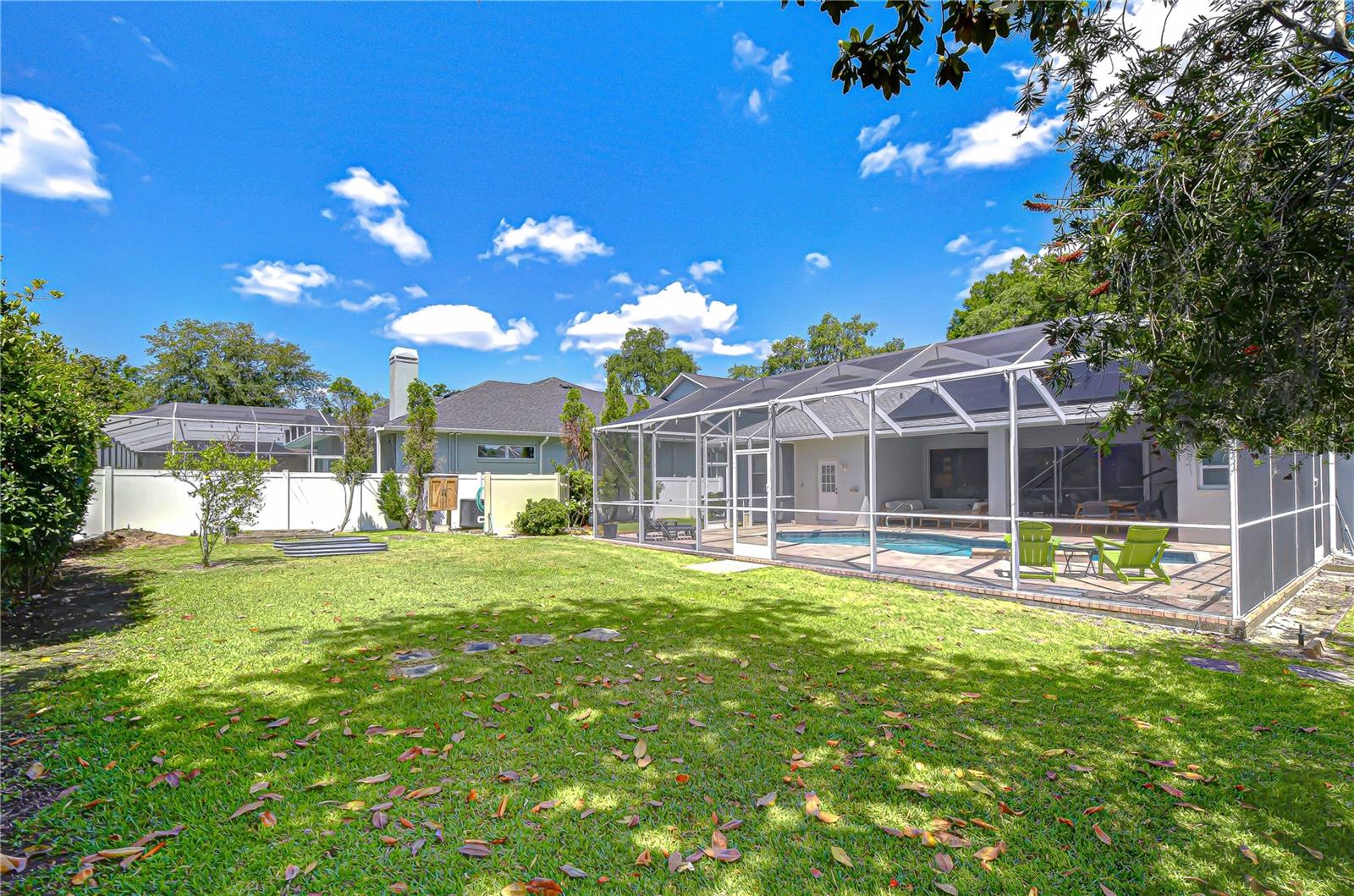 VALRICO FOREST - Residential