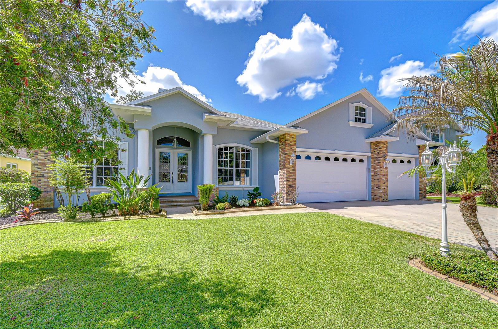 VALRICO FOREST - Residential