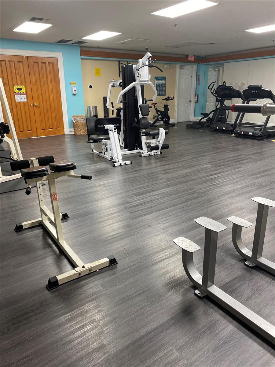 ISLAND CLUB WEST PH 02 - Residential