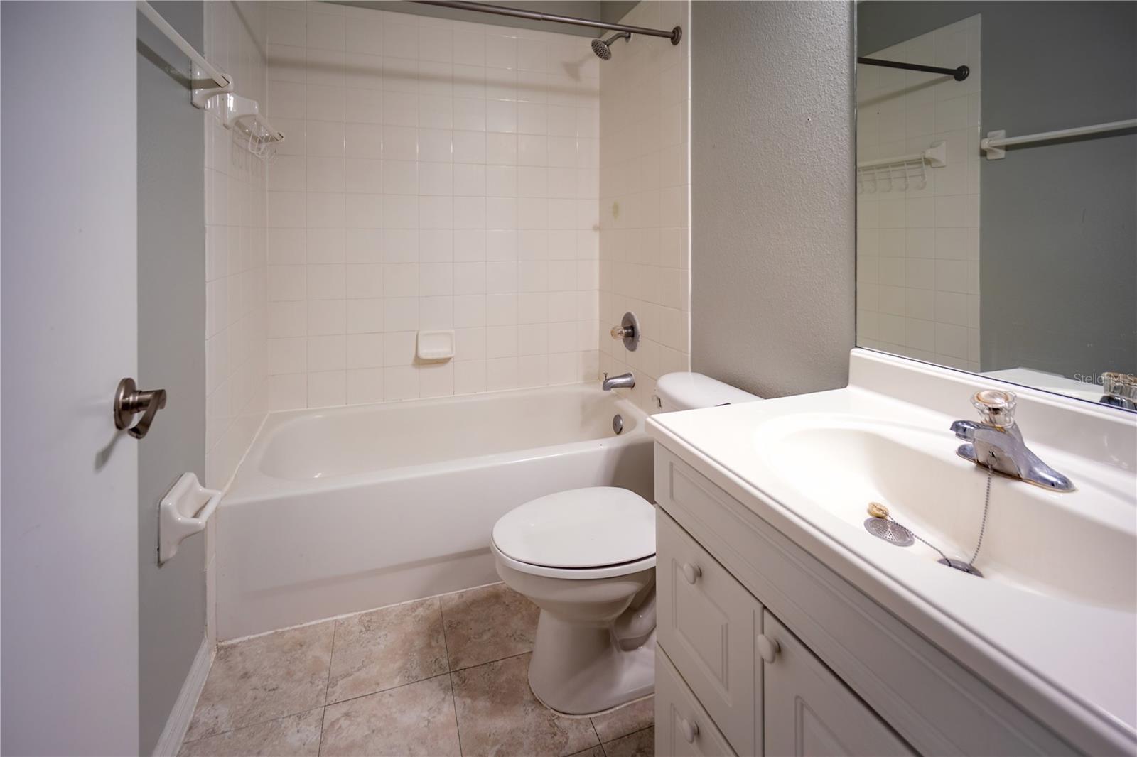 ISLAND CLUB WEST PH 02 - Residential