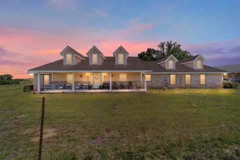 Photo of 19355 SW 25th Place, Dunnellon, FL 34431 (MLS # OM721183)