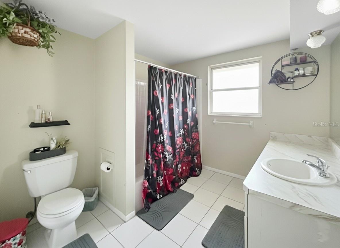 VENICE EAST SEC 1 - Residential