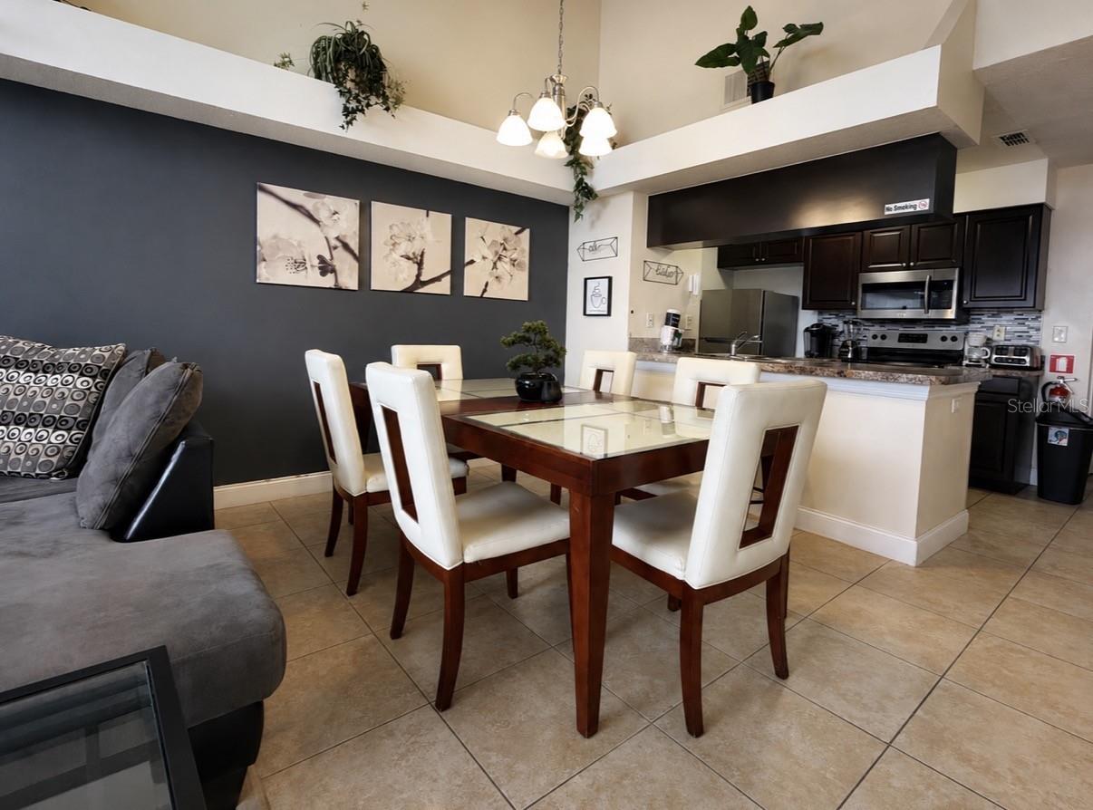 VILLAS AT SOMERSET THE - Residential