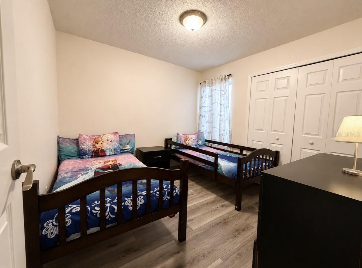 VILLAS AT SOMERSET THE - Residential