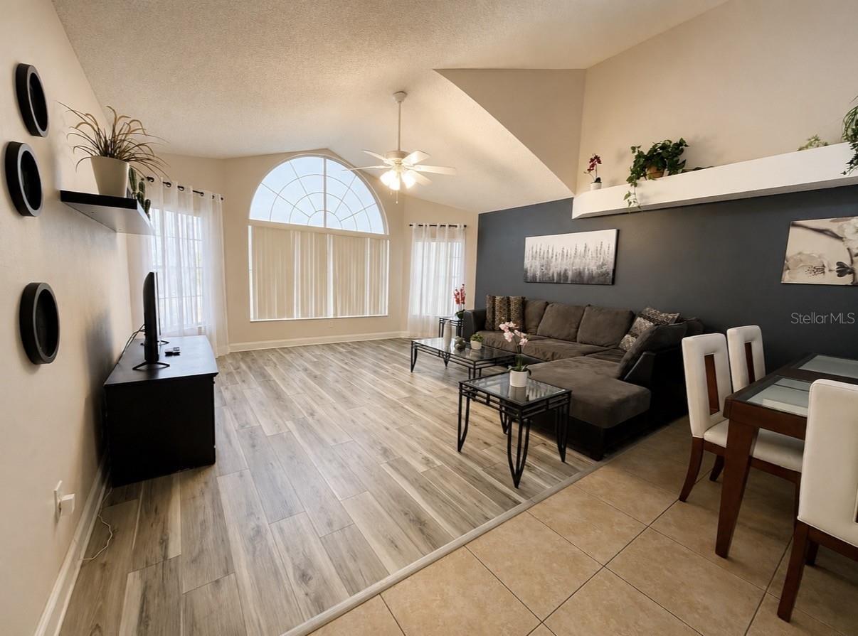 VILLAS AT SOMERSET THE - Residential
