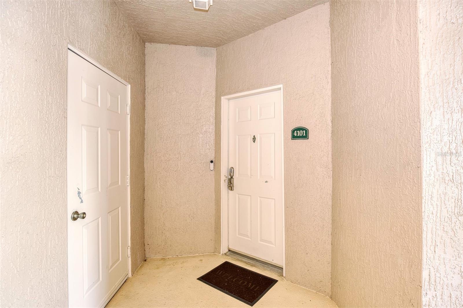 SUMMERGATE CONDO PH 01 5923/0662 - Residential Lease