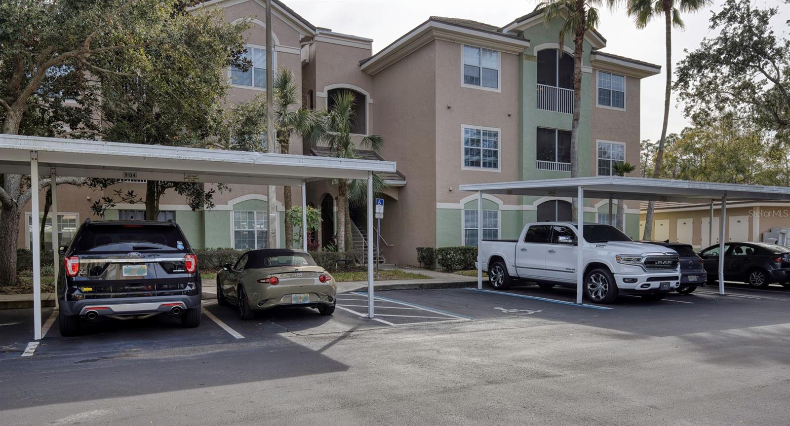 SUMMERGATE CONDO PH 01 5923/0662 - Residential Lease