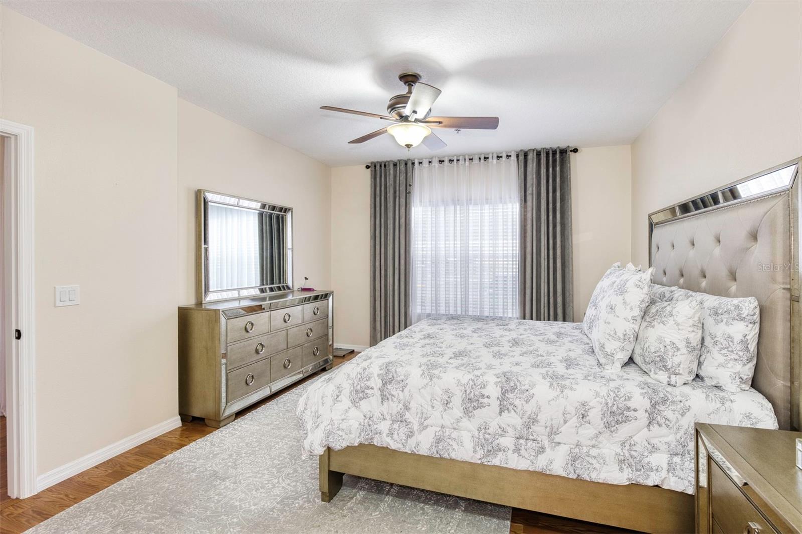 SUMMERGATE CONDO PH 01 5923/0662 - Residential Lease