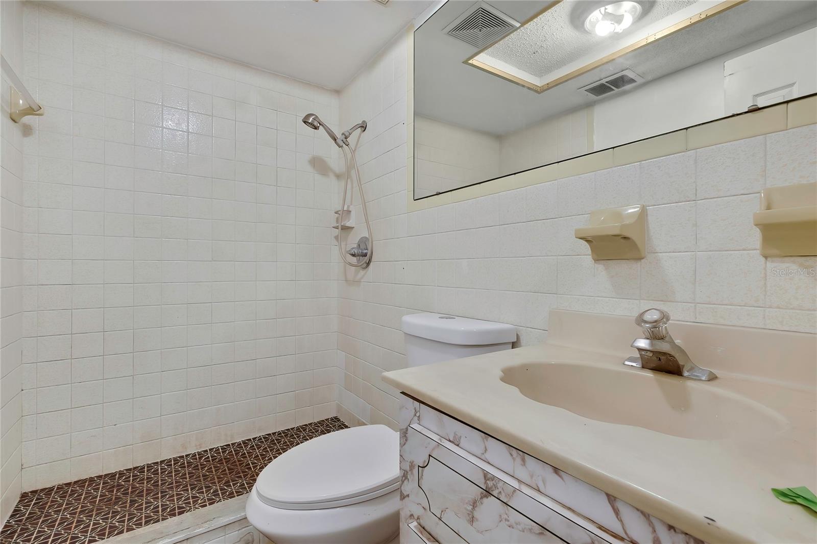 RIDGE CREST GARDENS - Residential