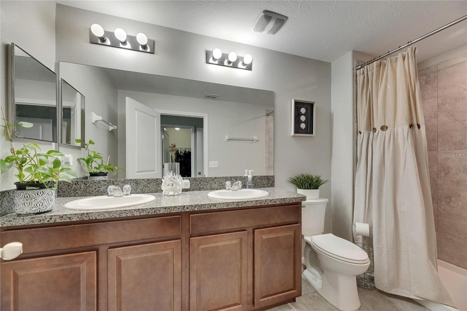 SUMMERFIELD CROSSINGS VILLAGE - Residential Lease