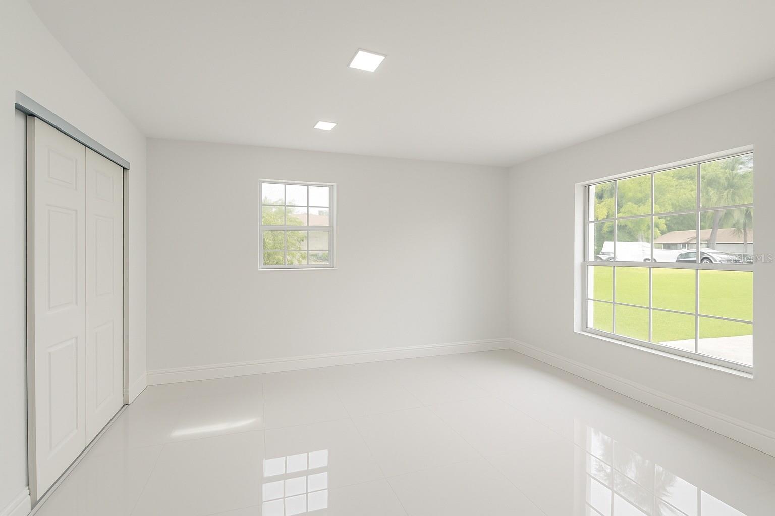 FORT MYERS SHORES - Residential