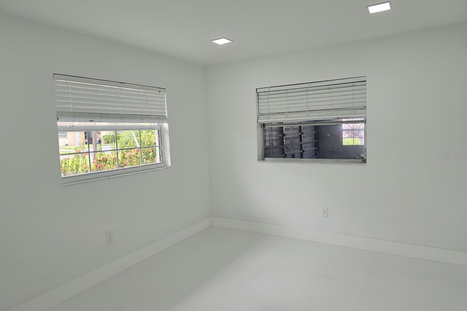FORT MYERS SHORES - Residential