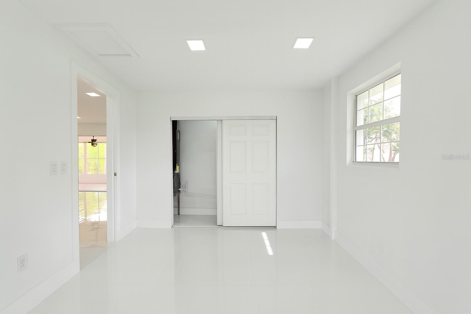 FORT MYERS SHORES - Residential
