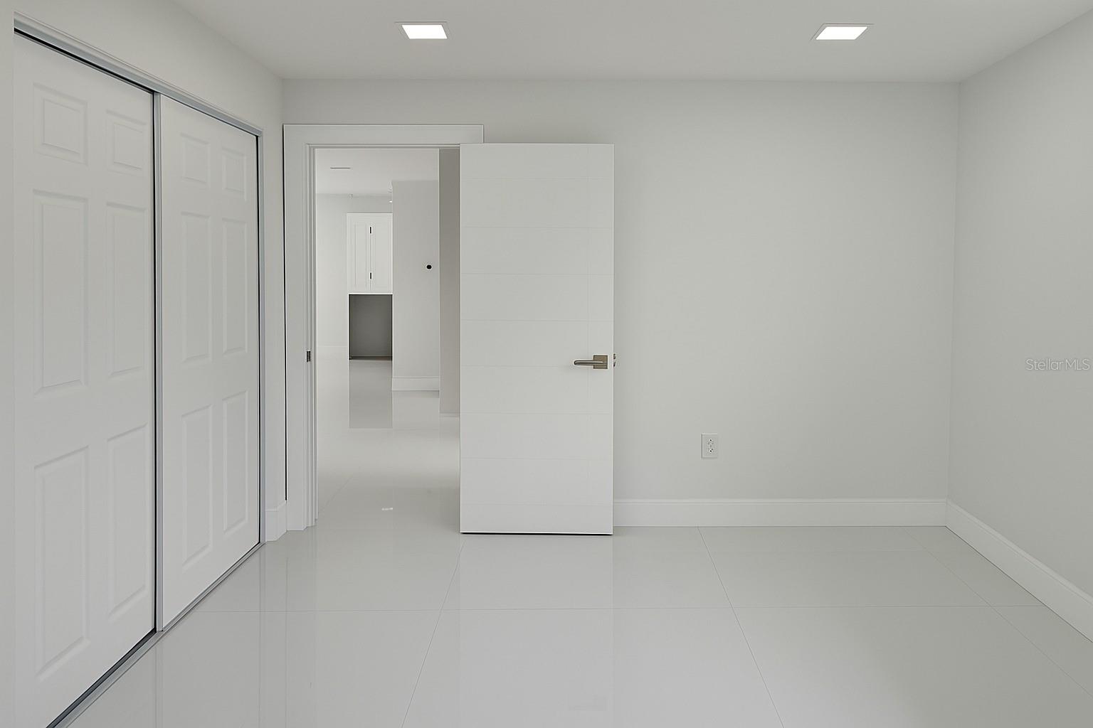 FORT MYERS SHORES - Residential