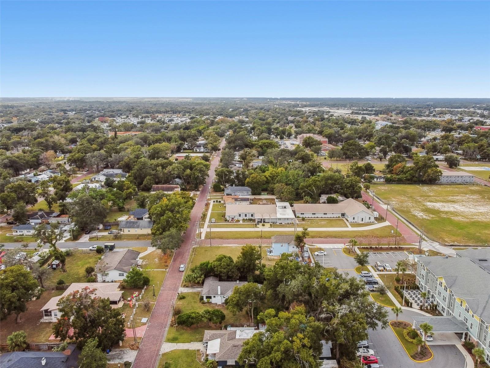 LAKE HUNTER TERRACE - Residential