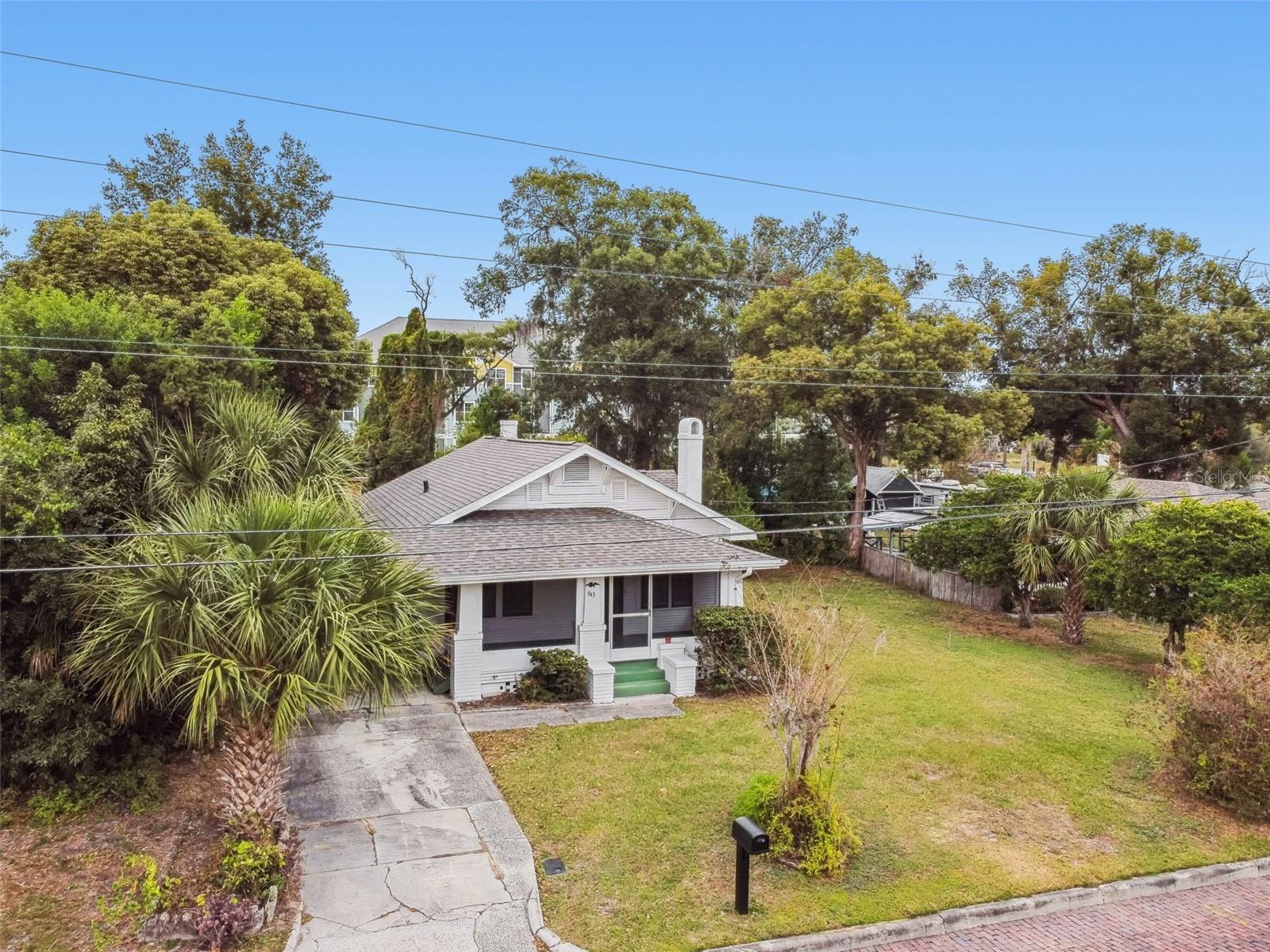 LAKE HUNTER TERRACE - Residential