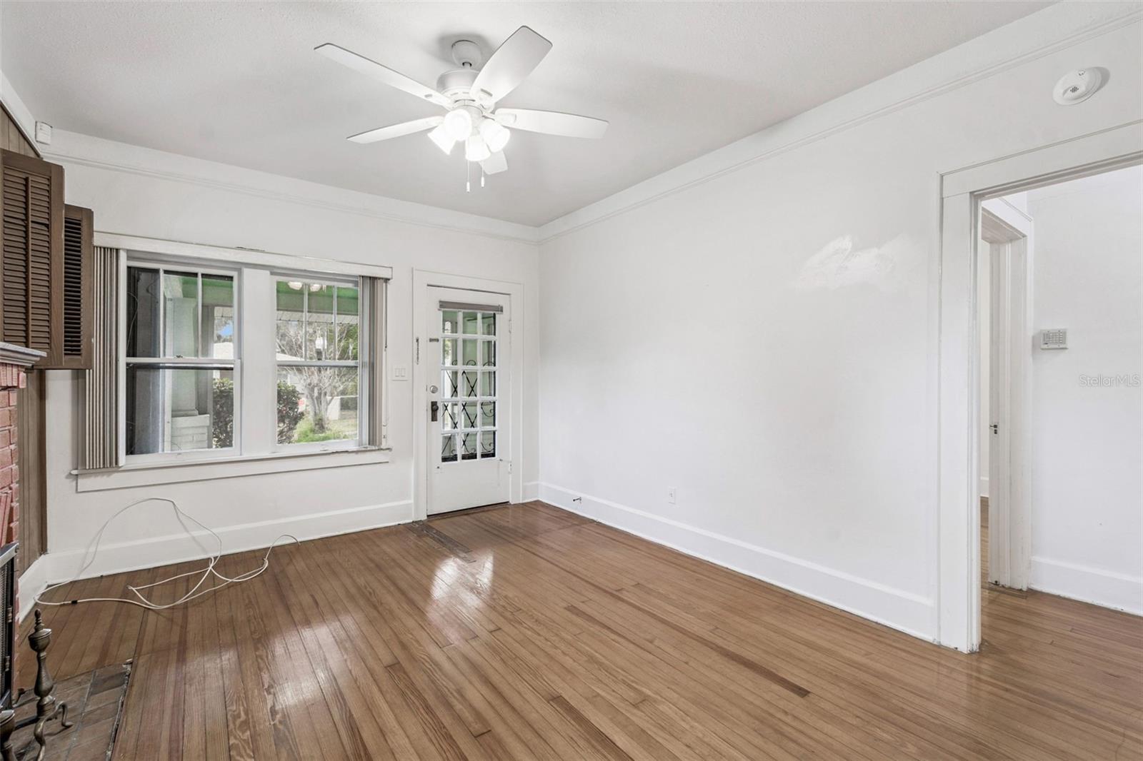 LAKE HUNTER TERRACE - Residential