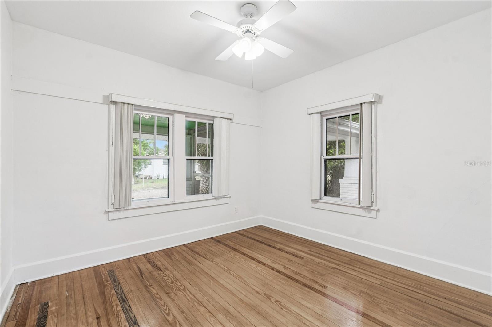 LAKE HUNTER TERRACE - Residential