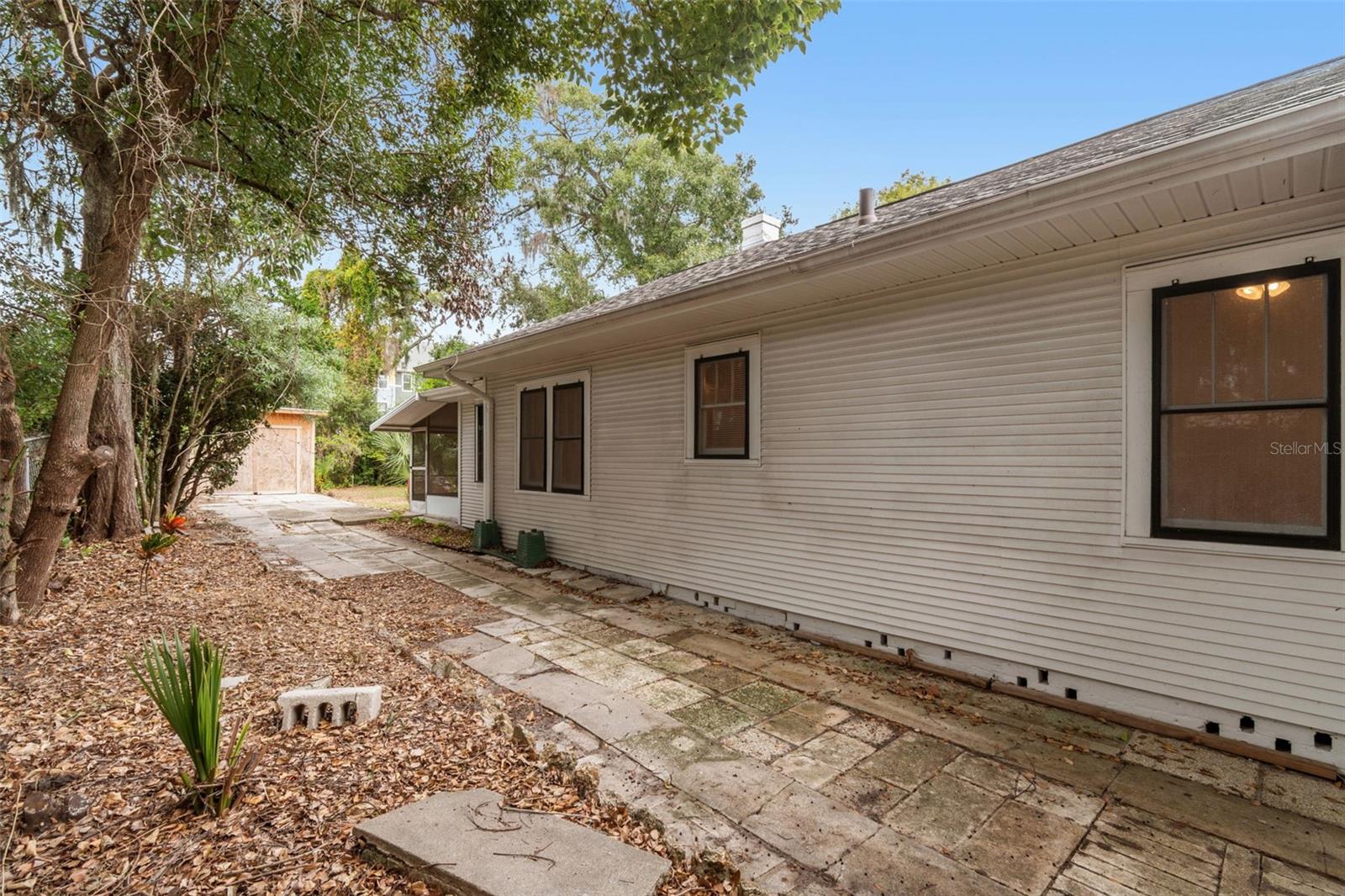 LAKE HUNTER TERRACE - Residential