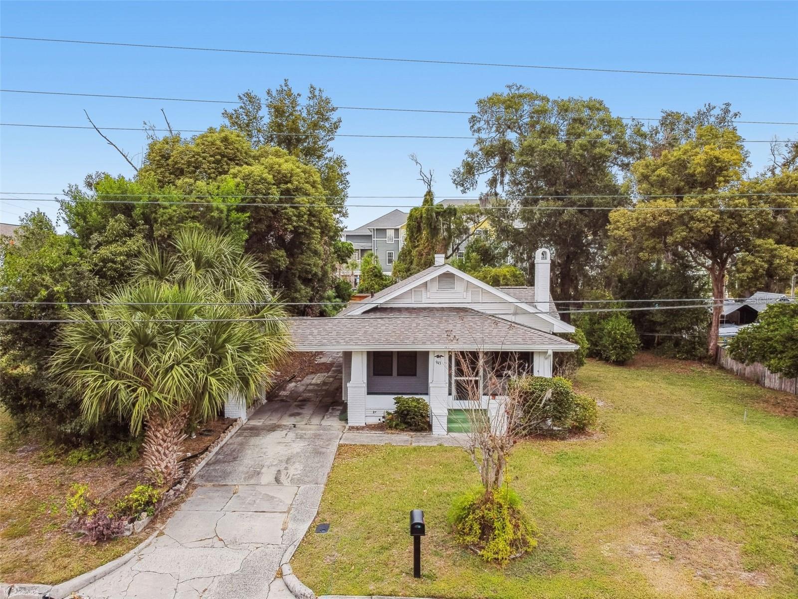 LAKE HUNTER TERRACE - Residential