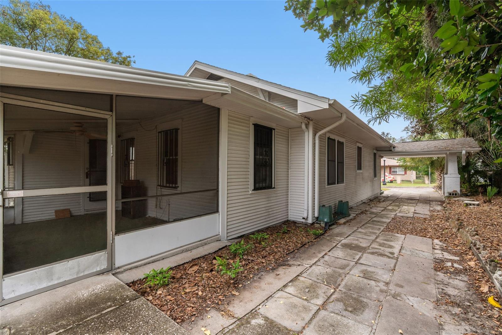 LAKE HUNTER TERRACE - Residential