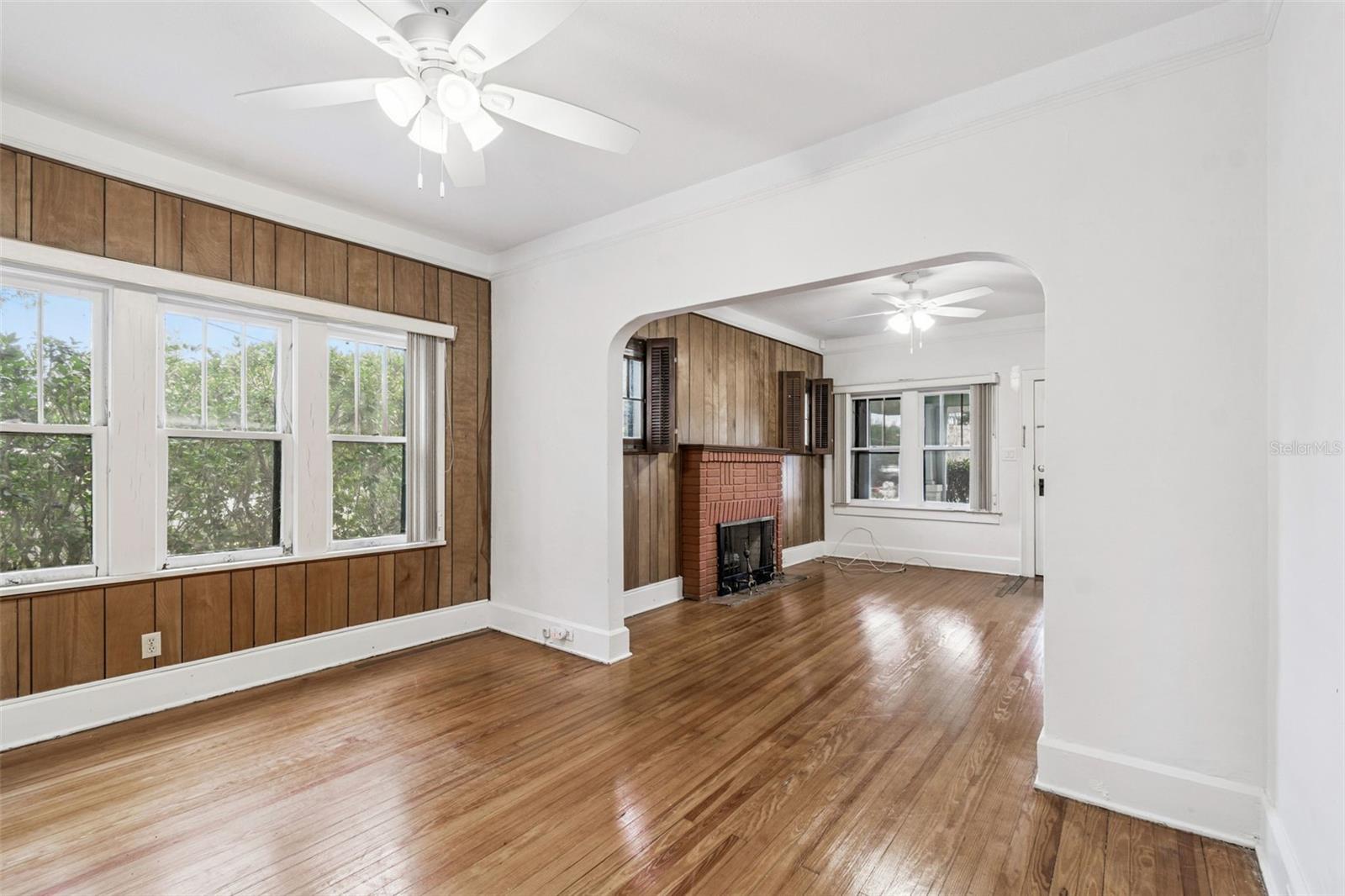 LAKE HUNTER TERRACE - Residential