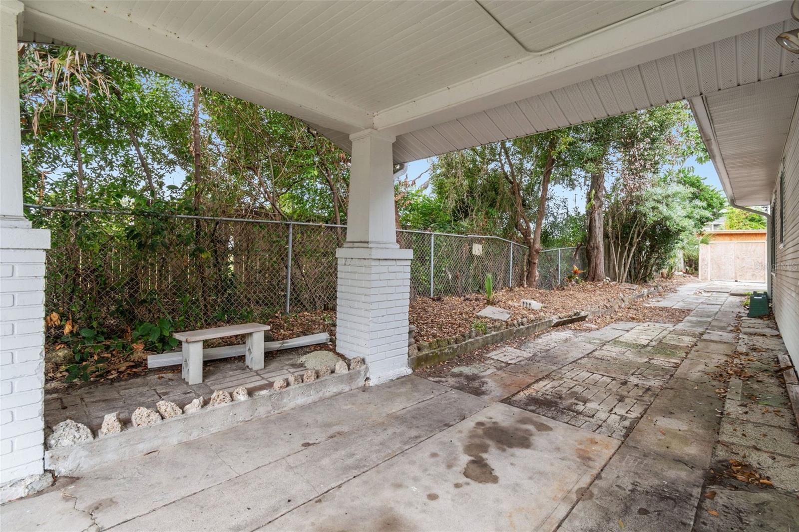 LAKE HUNTER TERRACE - Residential