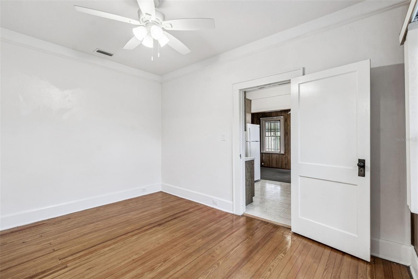 LAKE HUNTER TERRACE - Residential