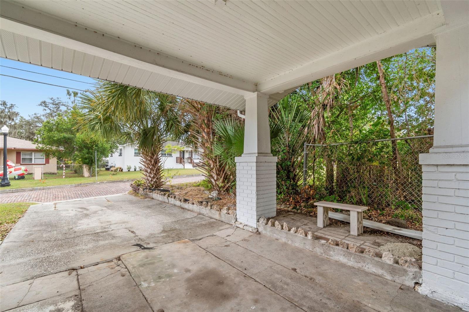 LAKE HUNTER TERRACE - Residential