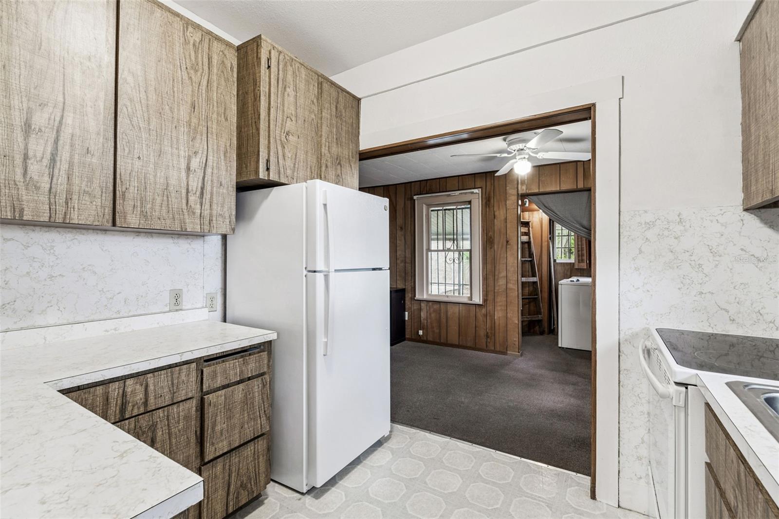 LAKE HUNTER TERRACE - Residential