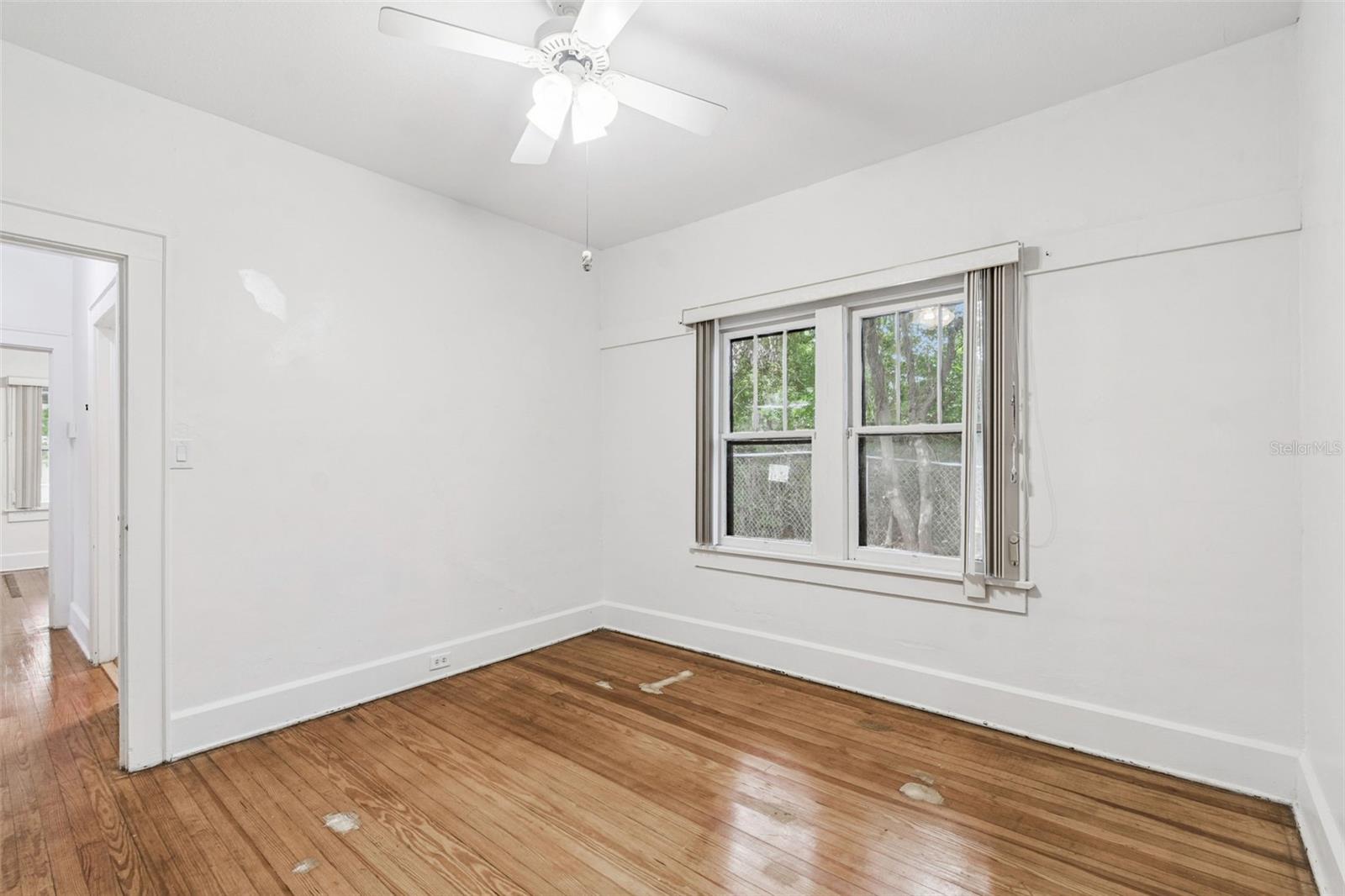 LAKE HUNTER TERRACE - Residential