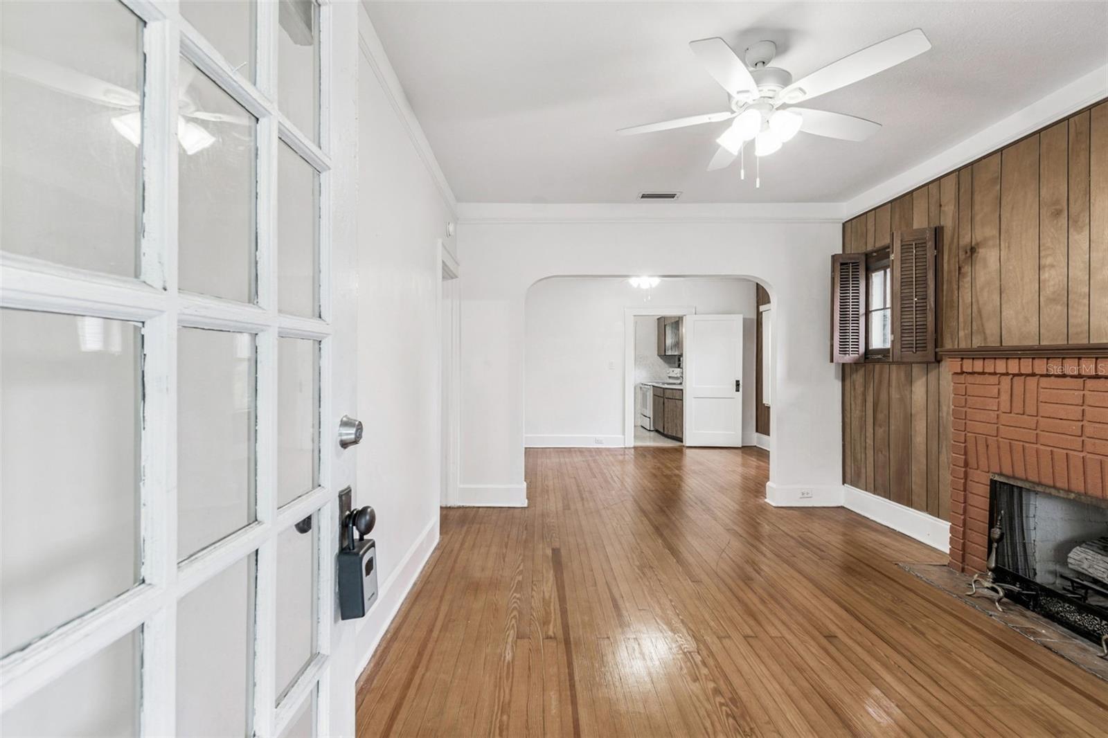 LAKE HUNTER TERRACE - Residential