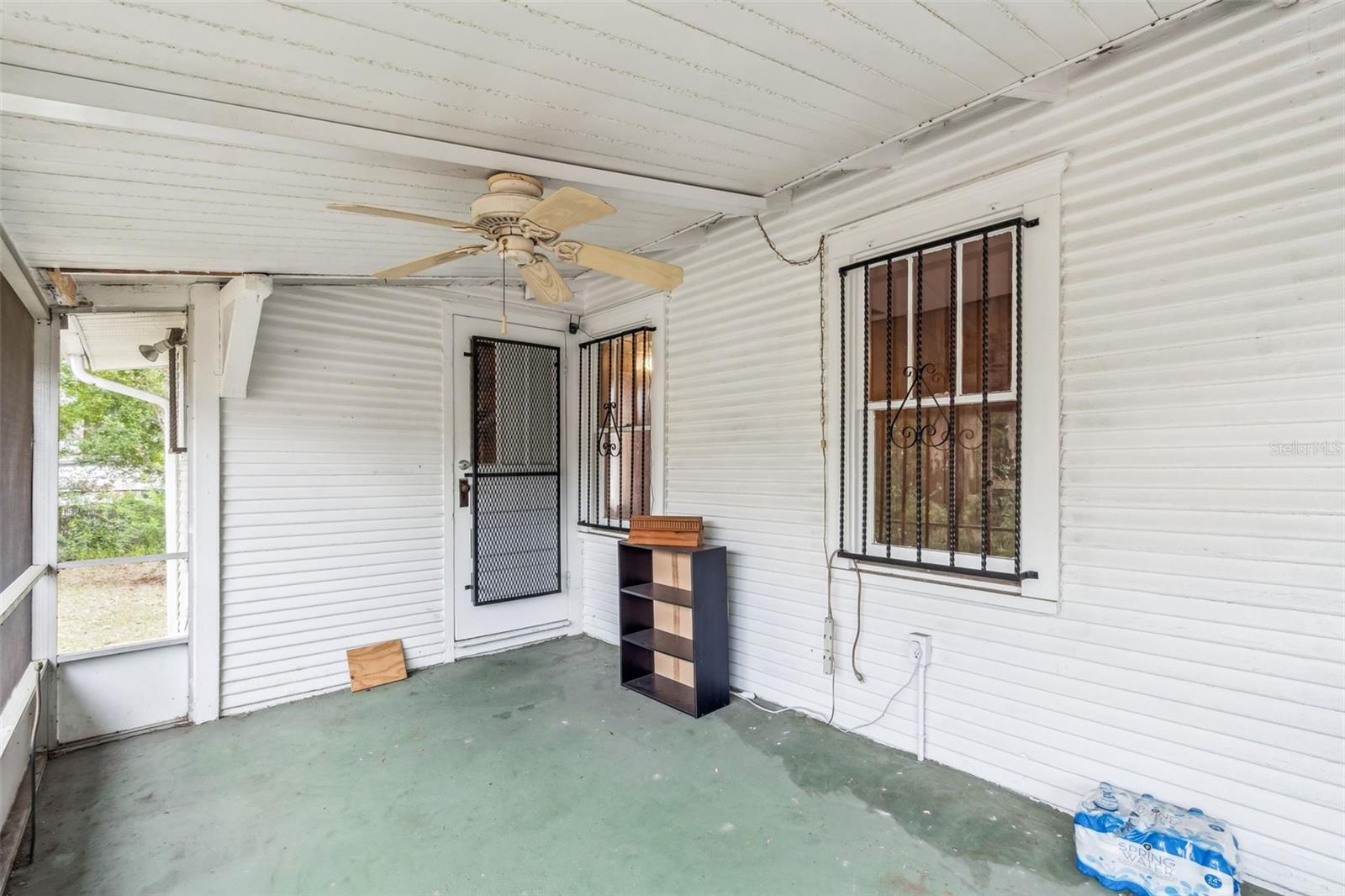 LAKE HUNTER TERRACE - Residential