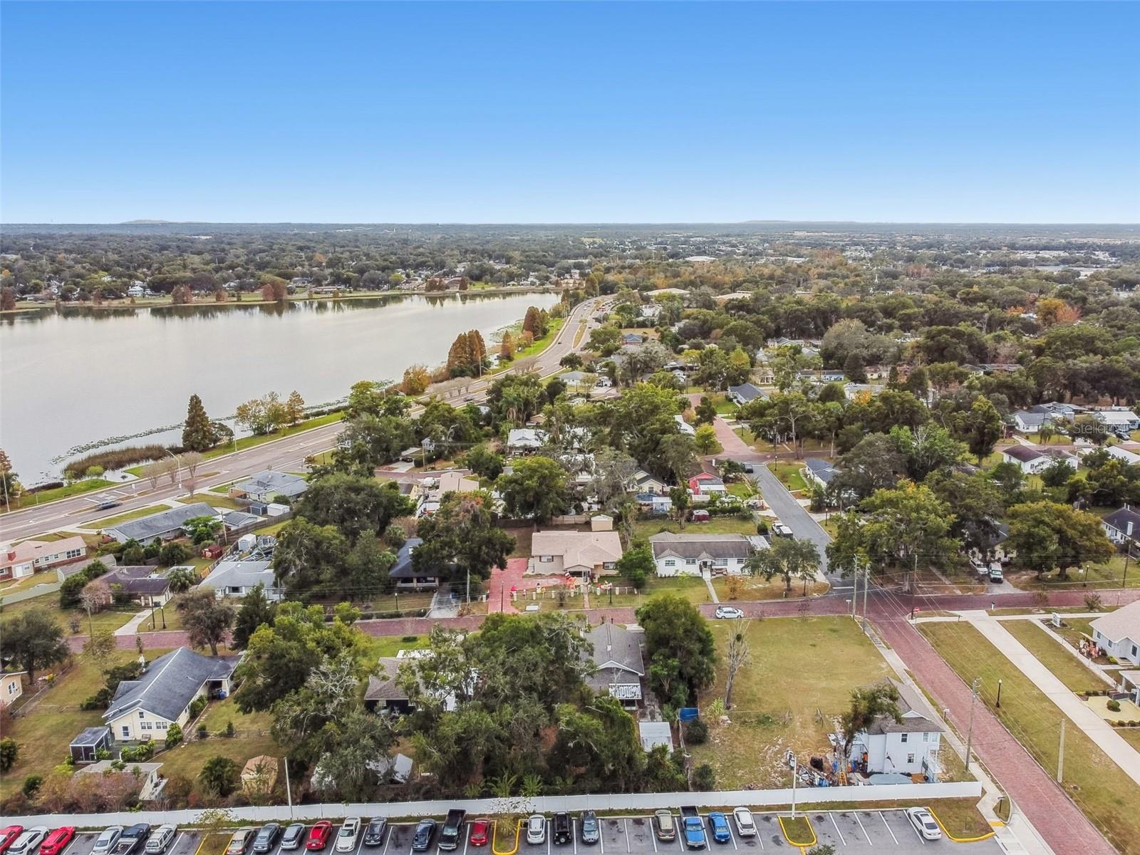 LAKE HUNTER TERRACE - Residential